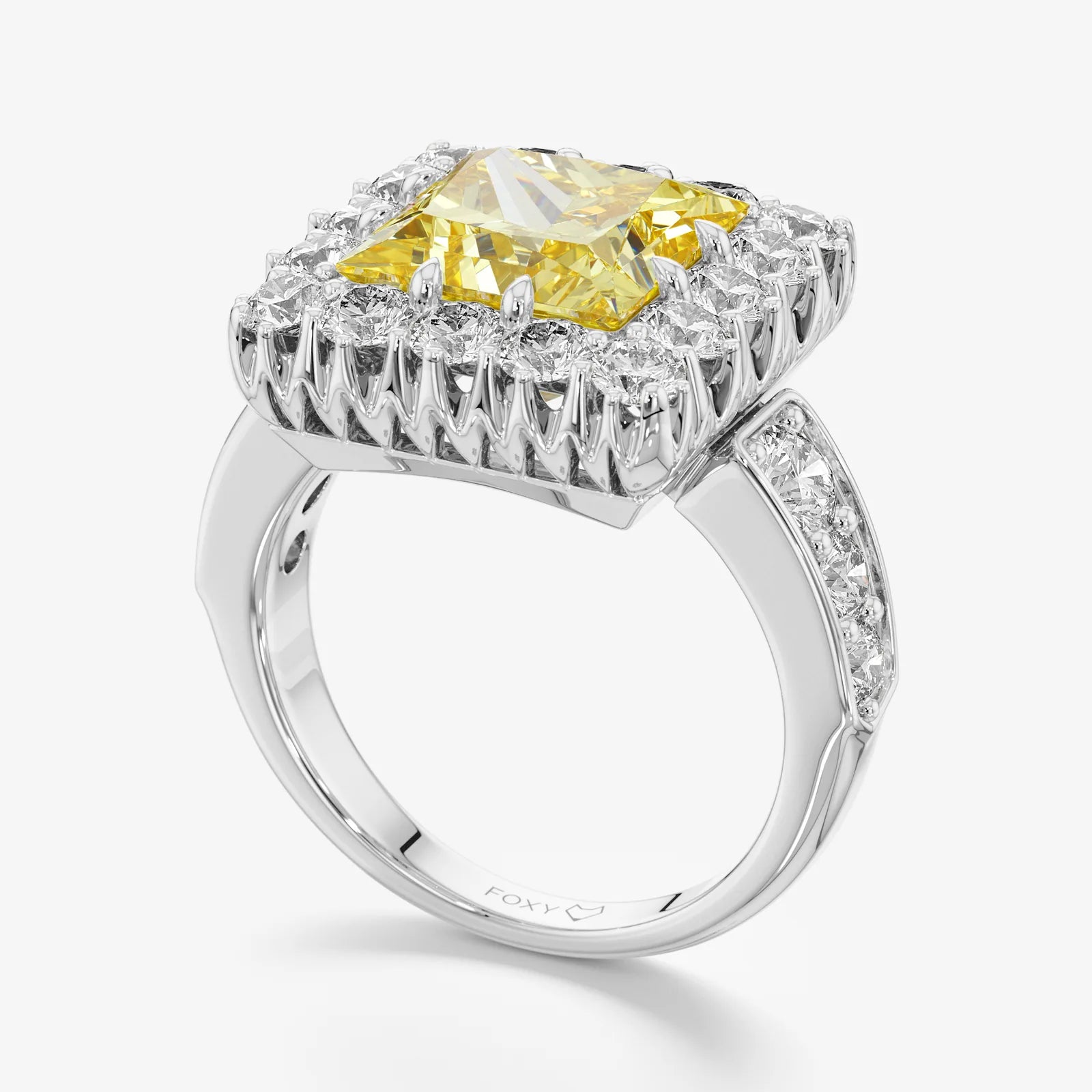 Honey Glow Princess Diamond Ring